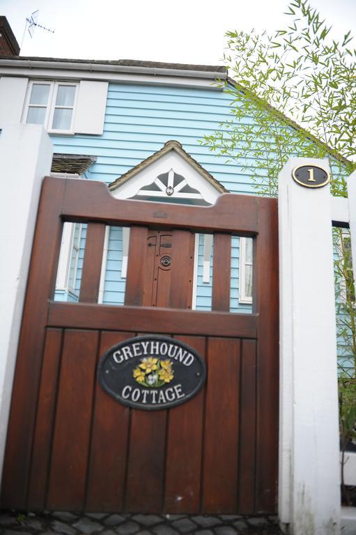 The Greyhound Cottage Чіґвелл Екстер'єр фото
